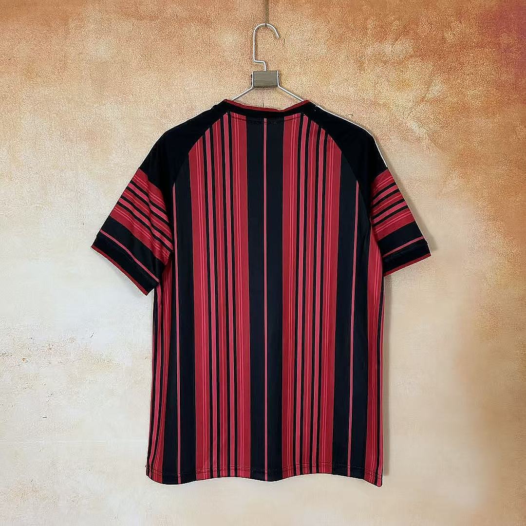 Eintracht Frankfurt Local 2026/2027 - Camiseta de Fútbol